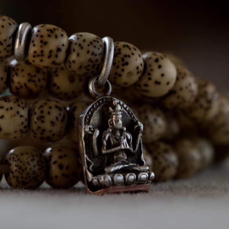 Mini Avalokitesvara Pendant