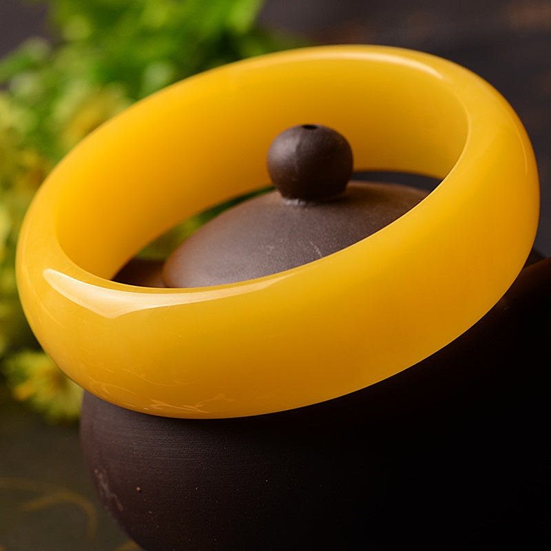 Baltic Amber Bangle: Made with 100% natural Baltic amber - Mantrapiece