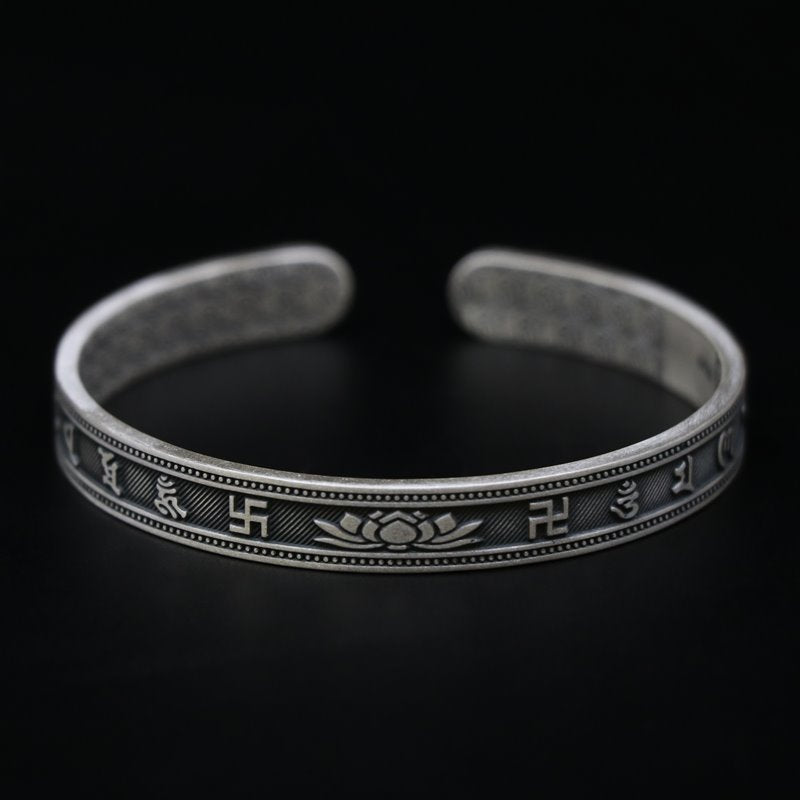 Feng Shui Mantra Bracelet: Feel More and More Grounded - Mantrapiece