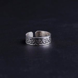Om Mantra Ring - mantrapiece.com